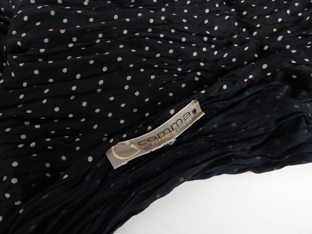Comma Foulard & Sciarpe: Schal von Comma schwarz mit Punkten – Usato da Sutz venduto da Dalilea 5