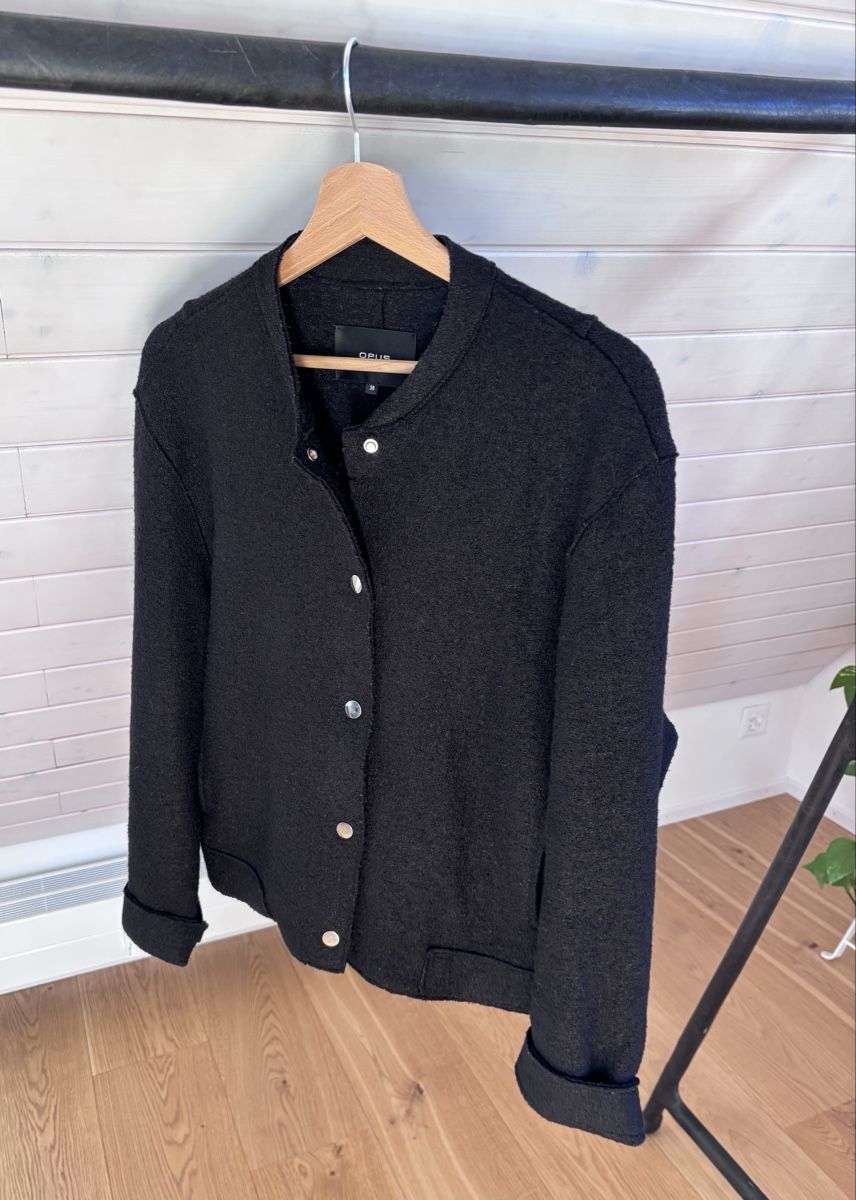 Opus Jacken: Opus Hosana bomber jacket, black, size 38 – Neu (gemäss Beschreibung) aus Kilchberg ZH von ben_pc68 1