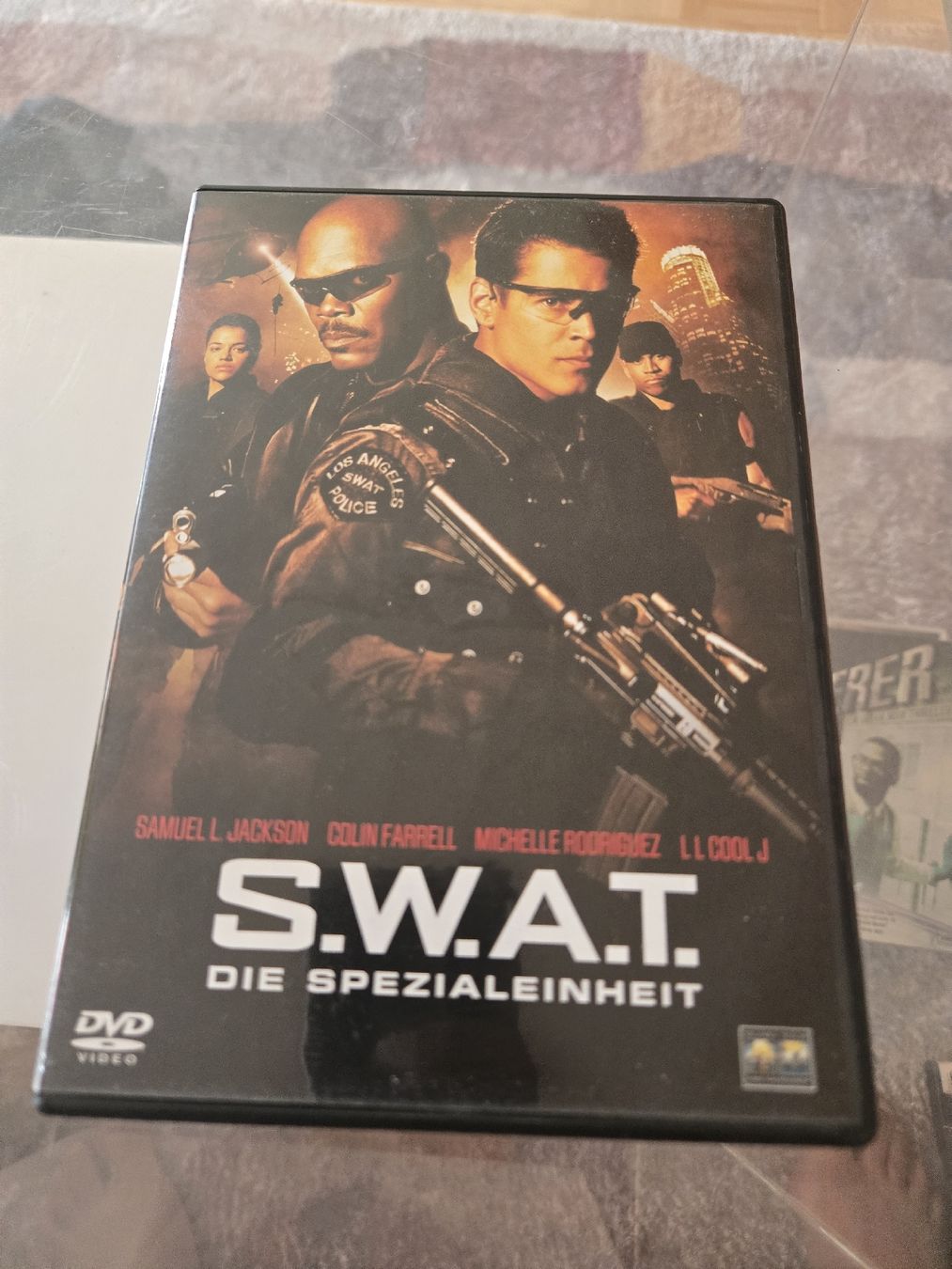 Tutti i DVDs: SWAT DVD – Usato da Bussigny venduto da Kfdlt