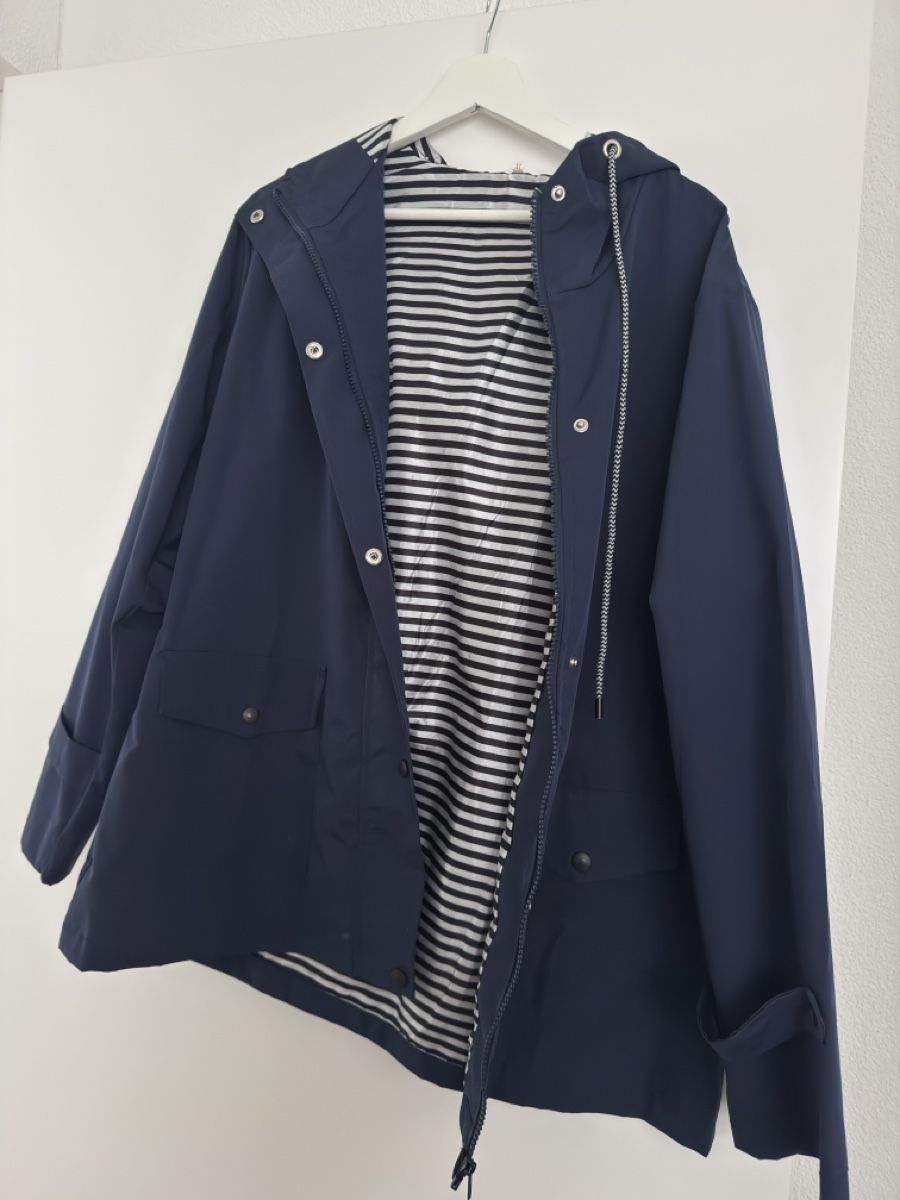 Vestes: Regenjacke, Größe XL – D'occasion à Sins par sum_lv6d 1