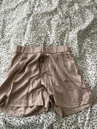 Damen Shorts Seide Grösse S 