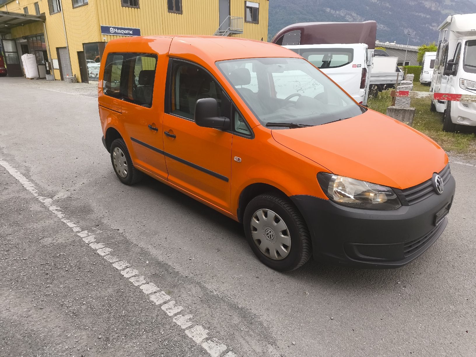 Autos: VW Caddy 4motion  – Gebraucht aus Seedorf UR von xaveri123 1