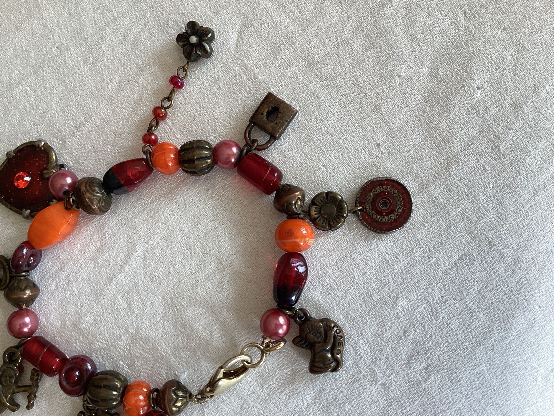 Bracciali & Braccialetti: Bracelet à pendeloques – Usato da Pully venduto da claddagh 3