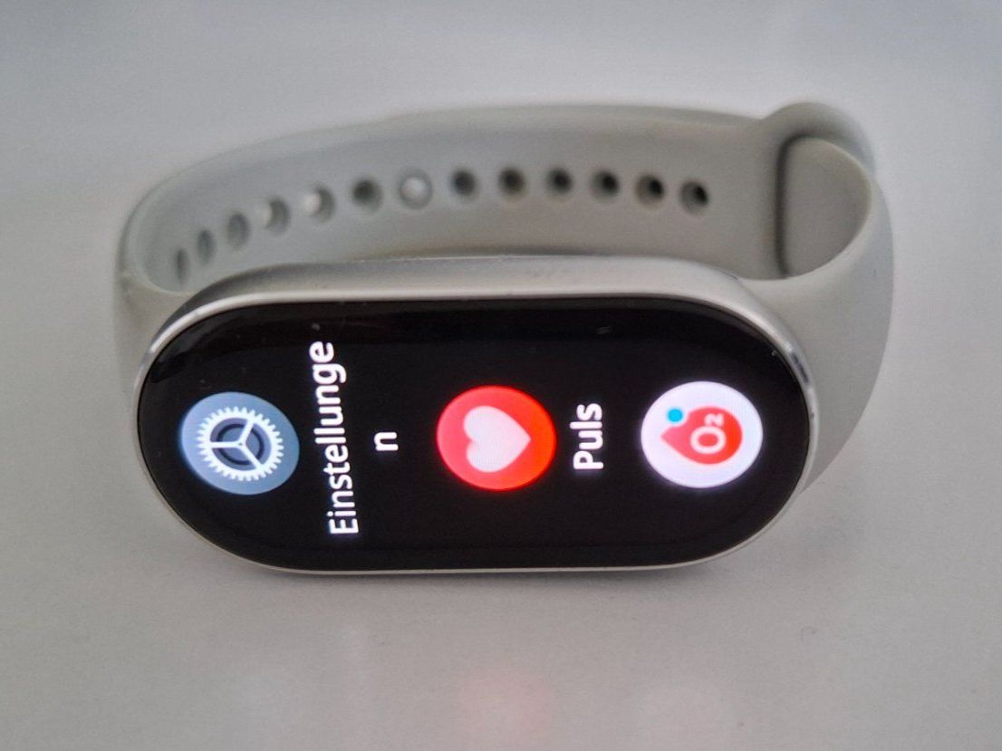 Xiaomi Smartwatch: Xiaomi Smart Band 10 Silber TopZustand – Gebraucht aus Bern von Wario 1