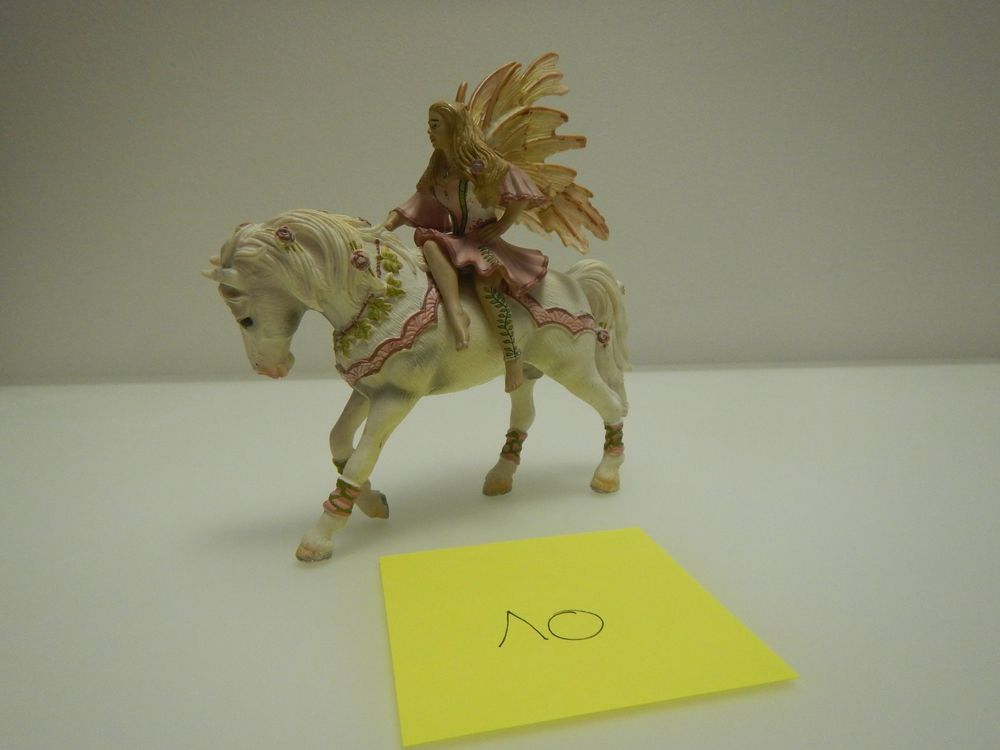  Foto zu Schleich Elfe auf Pferd (Gebraucht) in Langendorf für CHF 4 – mit 
