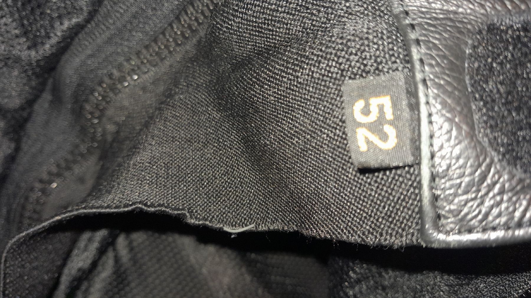 IXS Completi: Zu Verkaufen 2 tiliges Ledercombi von IXS – Usato da Luzern venduto da bobi1990 3