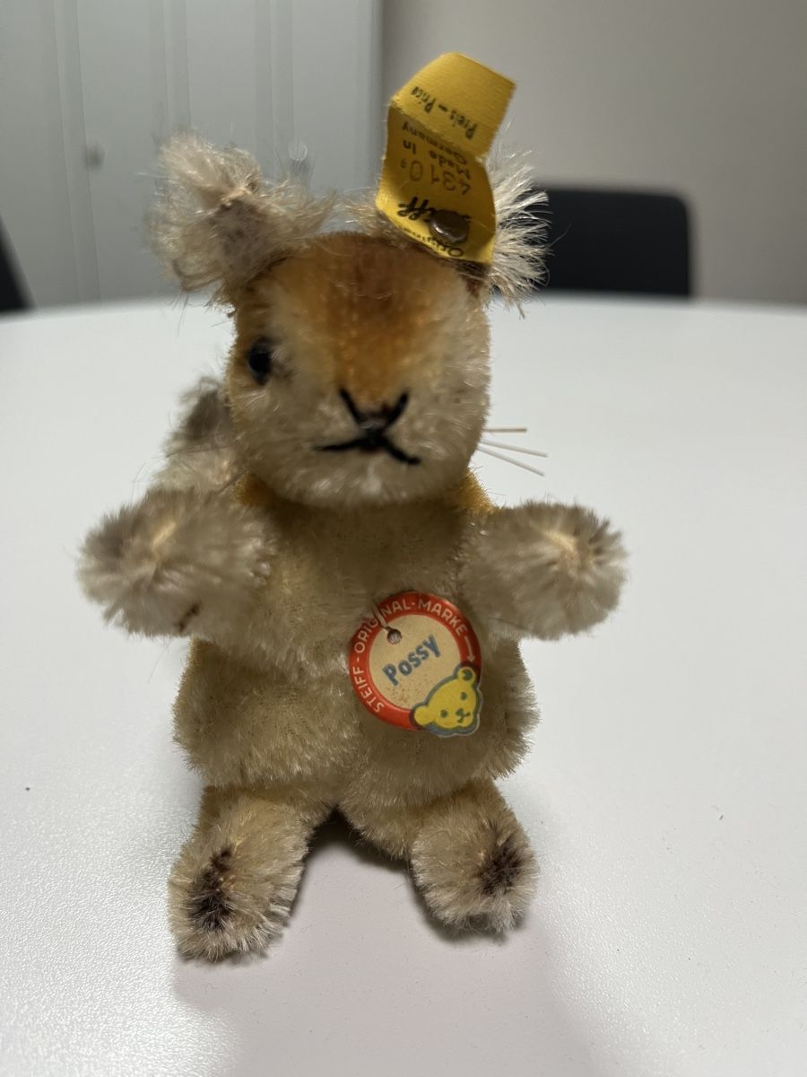 Steiff Spielzeuge: Steiff Eichhörnchen Possy Art. Nr. 4310 ca 10cm – Gebraucht aus Dietikon von cre8different