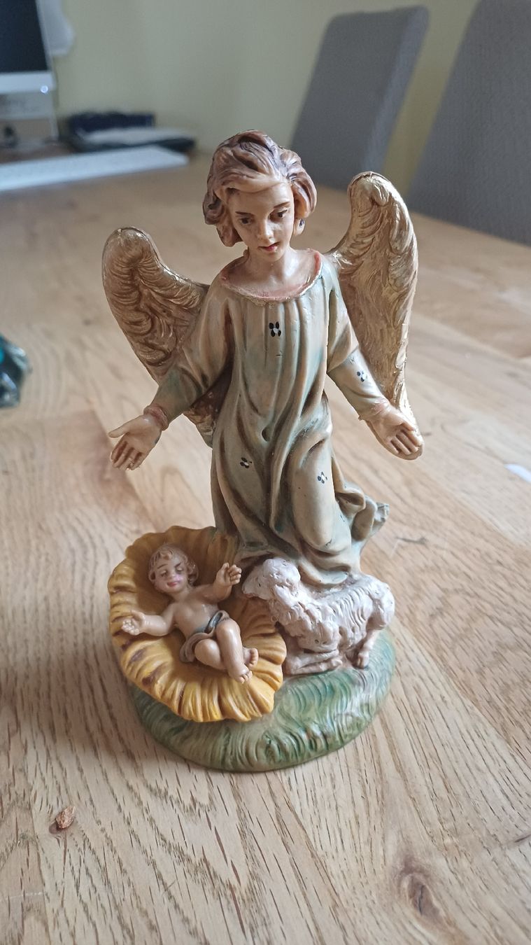 Figurines: Engeifigur mit Jesus – D'occasion à Flawil par Pinkmalibu 6