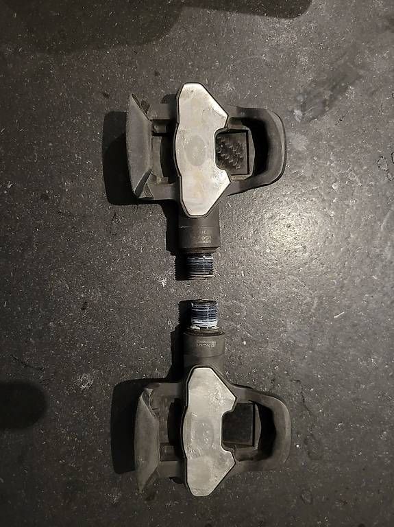 Pezzi di ricambio: Look Keo Carbon Blade Pedalen – Usato da Glattpark(Opfikon) venduto da Graham.