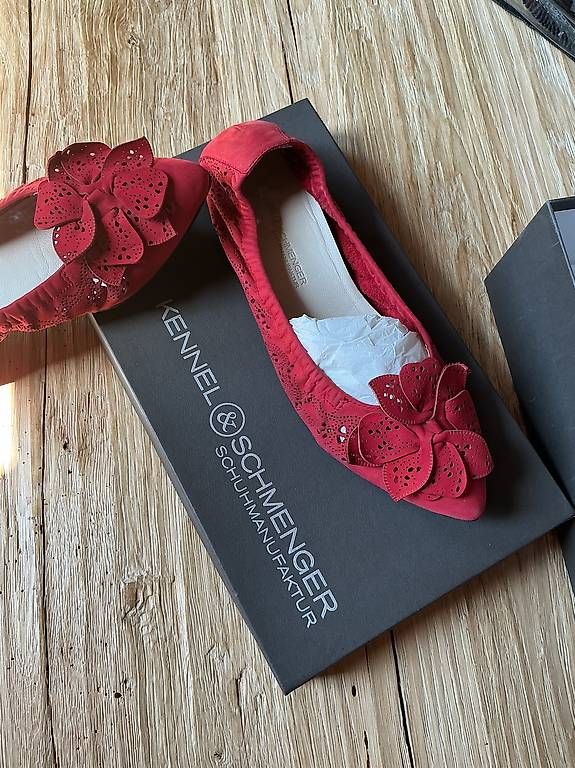 Chaussures femmes: Ballerina Grösse 38,5 – D'occasion à Freienstein par EAGLE007