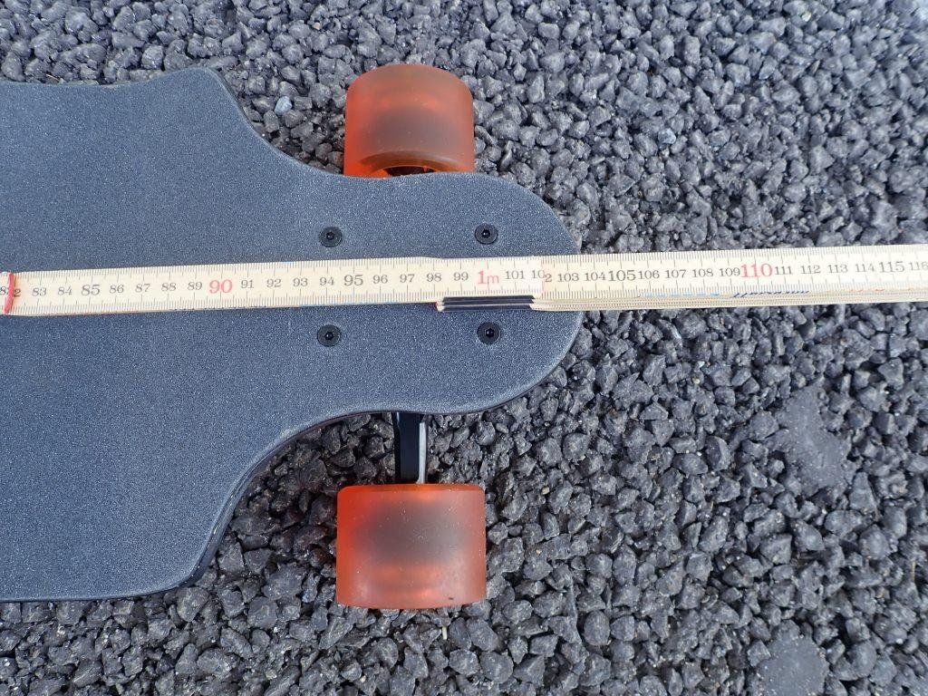 Skateboards: Longboard KTS 01 Black mit orangen Rollen – Usato da Galgenen venduto da Marc98 1