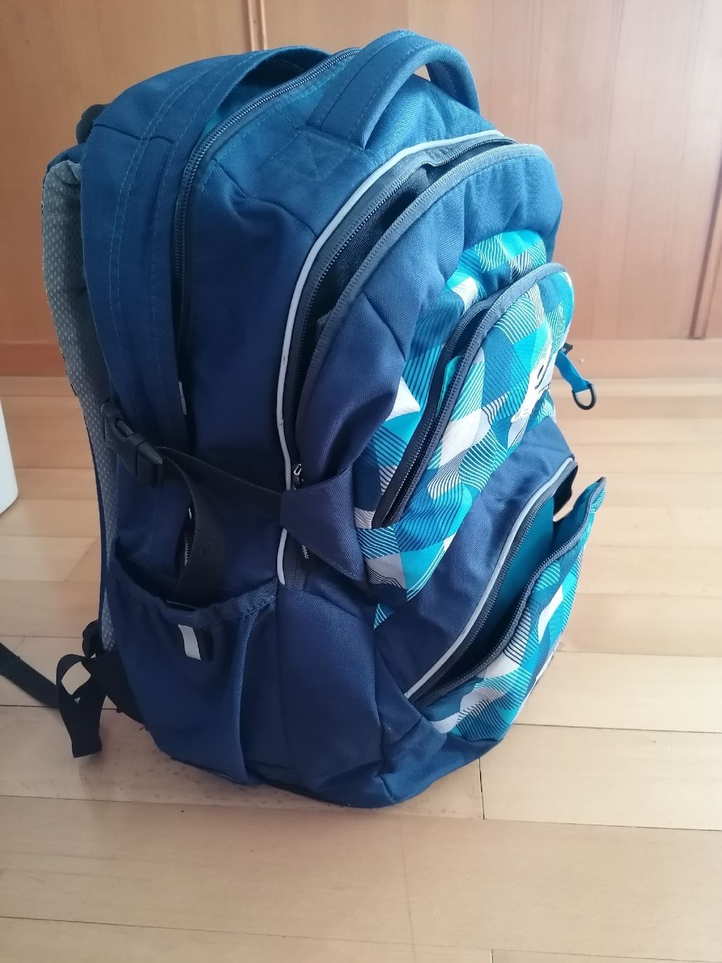 Deuter Zaini: *Deuter* Ypsilon Schulrucksack, blau – Usato da Möriken AG venduto da Knitterschutz 1