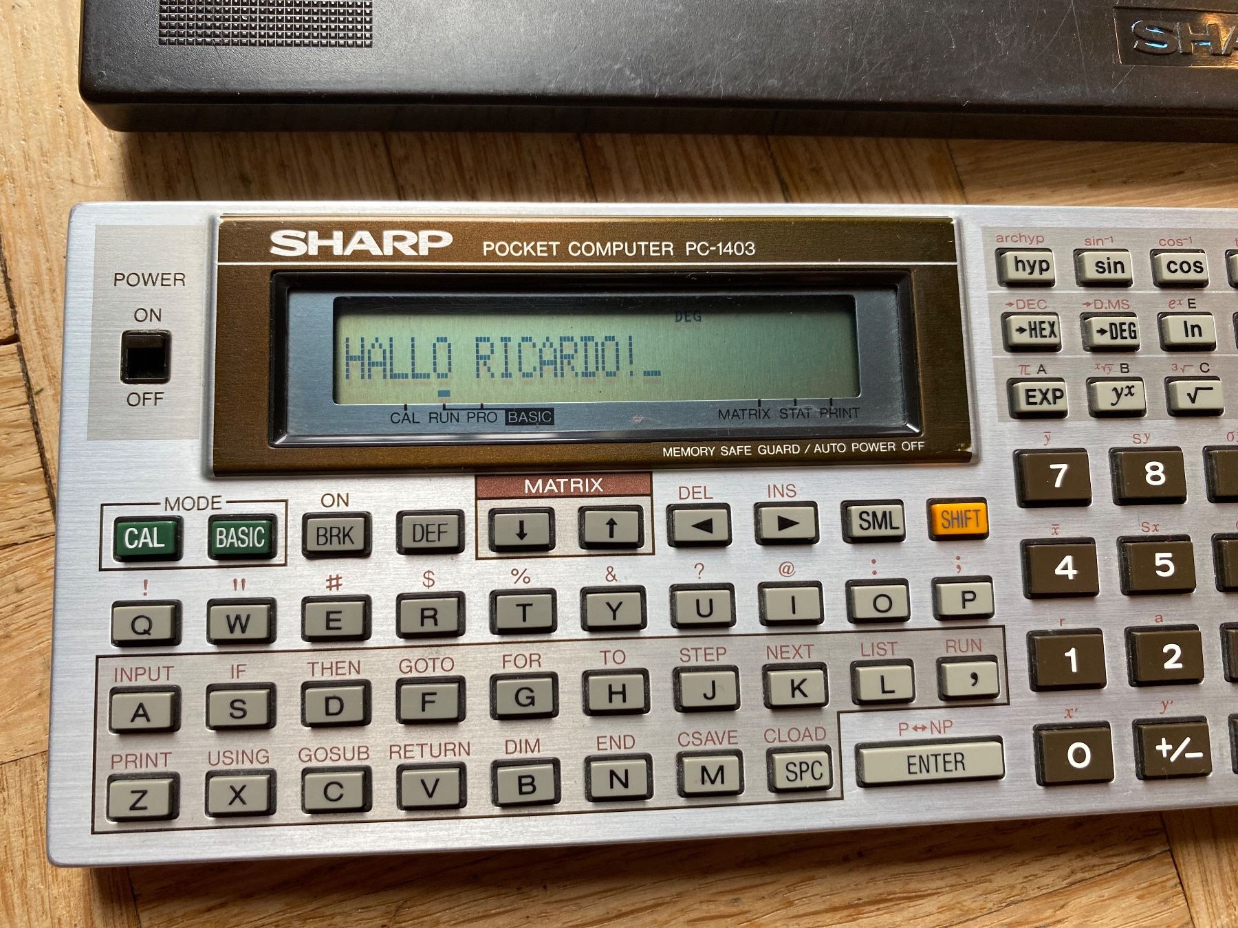 Sharp Taschenrechner: Sharp PC-1403 Pocket Computer mit Basic aus 1986 – Gebraucht aus Adliswil von  1
