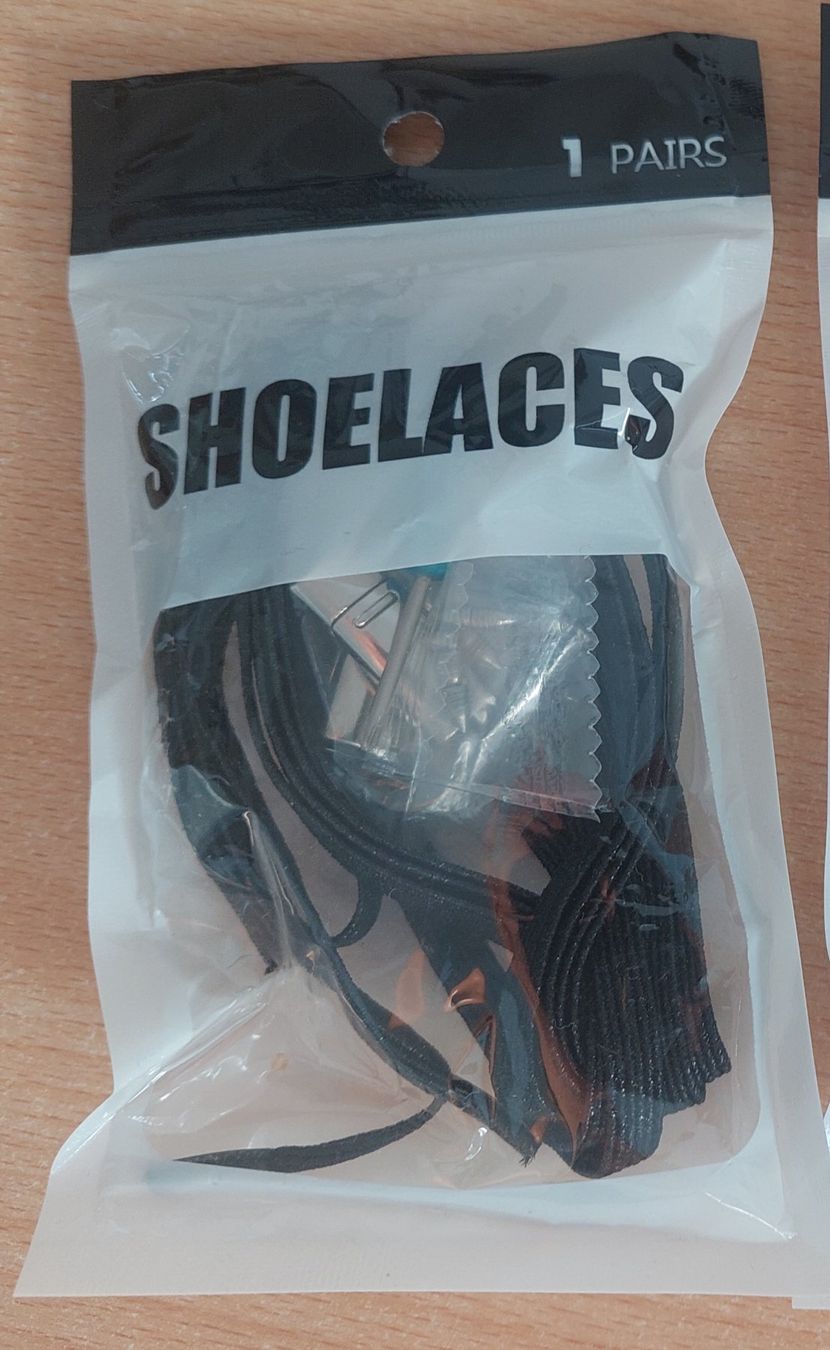 Scarpe da uomo: Elastische Schnürsenkel mit Magnetverschluss – Nuovo e nell'imballaggio originale da Unterbäch VS venduto da Nifadi