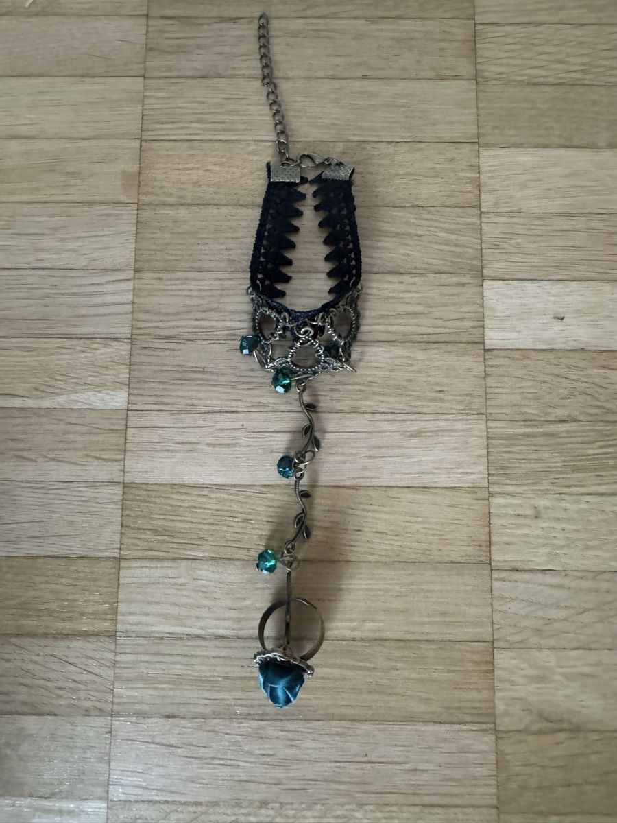 Bracciali & Braccialetti: Bracciale da braccio con anello – Usato da Viganello venduto da BlackPanda0003