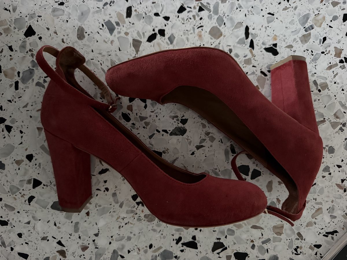 Scarpe da donna: Mint & Berry Pumps Leder Gr 40 – Usato da Zürich venduto da bgg 2