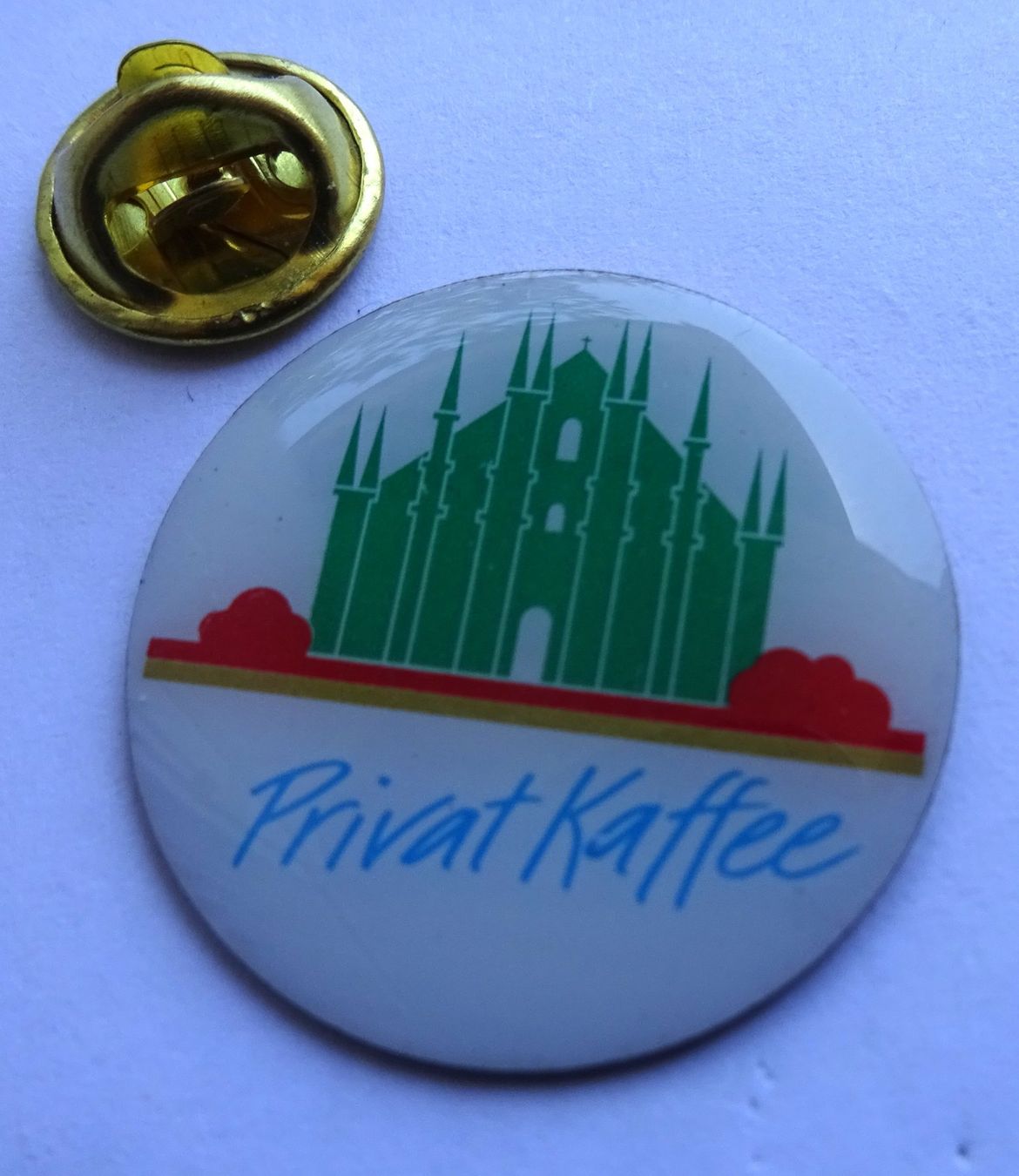 Plaketten & Abzeichen: Pin  Privat Kaffee grünes Haus – Gebraucht aus Utzenstorf von BUtter81