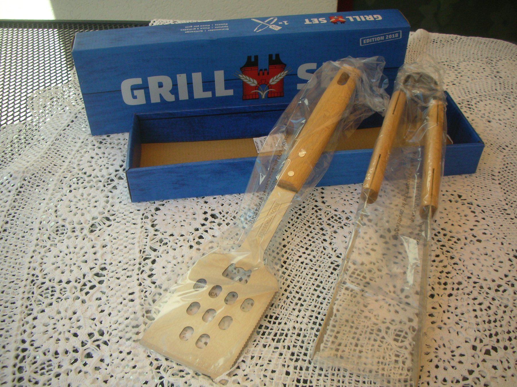 Couverts: Grill Set von FELDSCHLOESSCHEN  Edition 2018 – Neuf avec emballage d'origine à Rheinfelden par Javea4