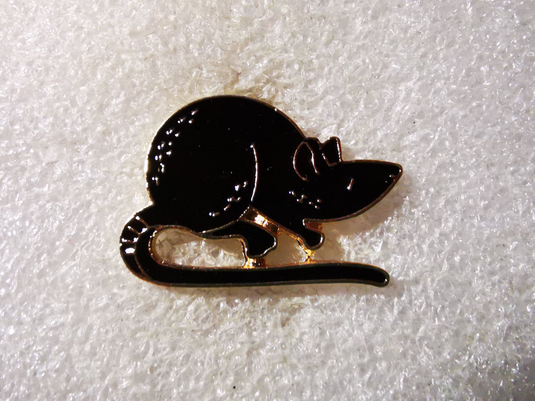 Placchette & Badge: Ansteckpin 100: Maus – Usato da Oppligen venduto da Pin-Fall-Shop