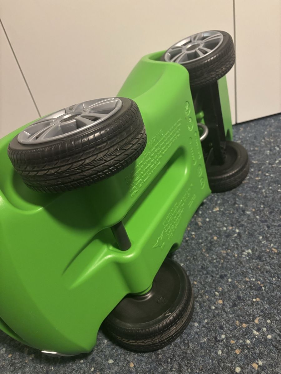 Big Veicoli per bambini: Porsche Bobby Car, hellgrün – Usato da Hinwil venduto da princess_12 4