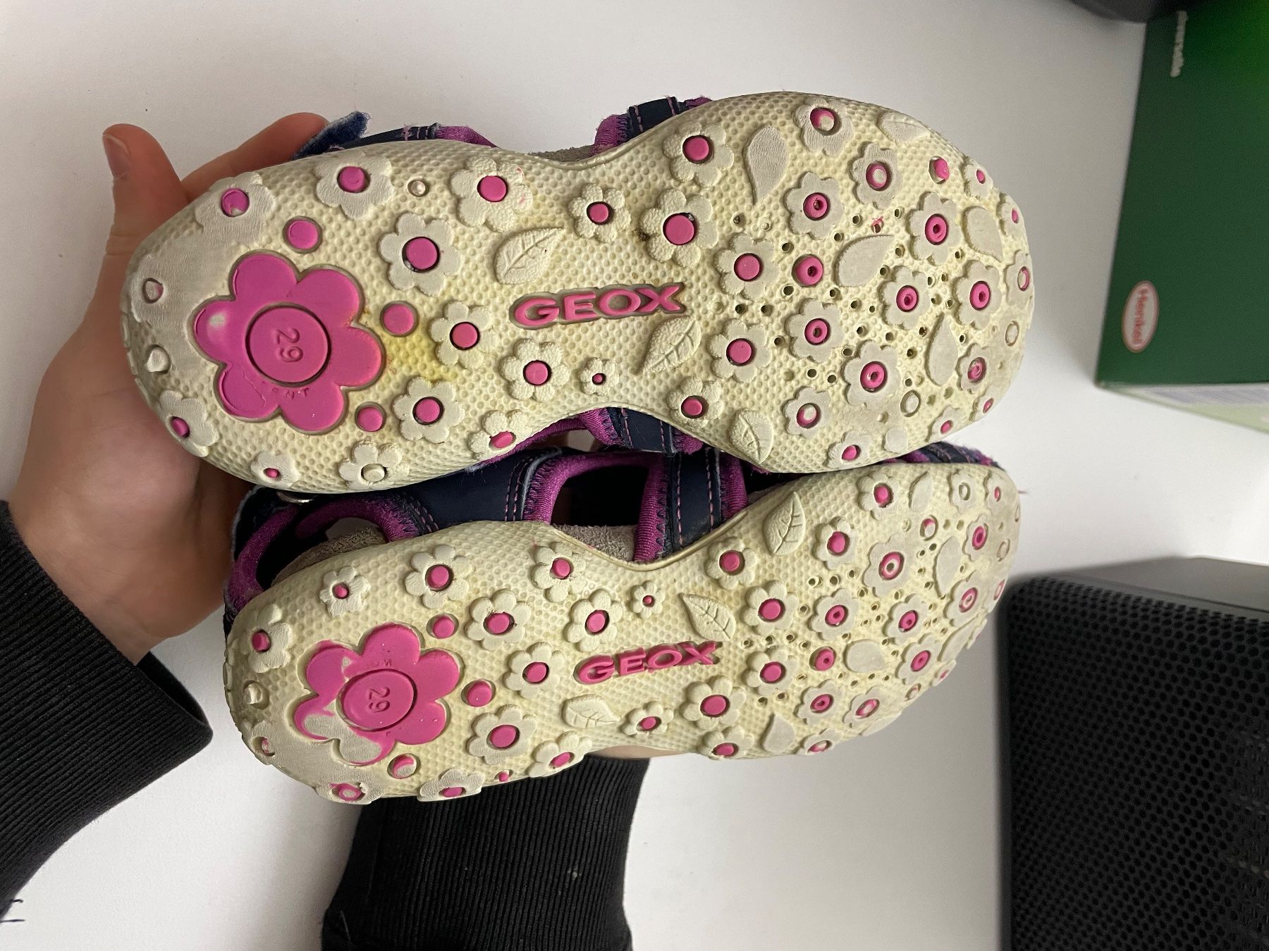 Geox Scarpe per ragazze: Geox sandalen gr. 29 – Usato da Uetendorf venduto da Revotool 1