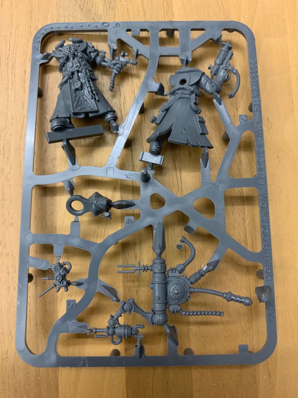 Statuette: Warhammer 40000 Adeptus Mechanicus Kill Team Battleclade – Nuovo (secondo la descrizione) da Winterthur venduto da Compiorg 4