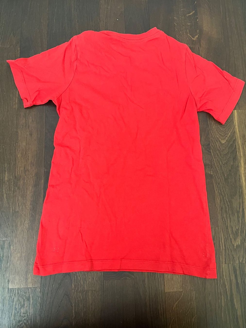 Nike Camicie, T-shirt & Polo: Nike T-Shirt Grösse 147 - 152, rot – Usato da Hochdorf venduto da seetaler12 1
