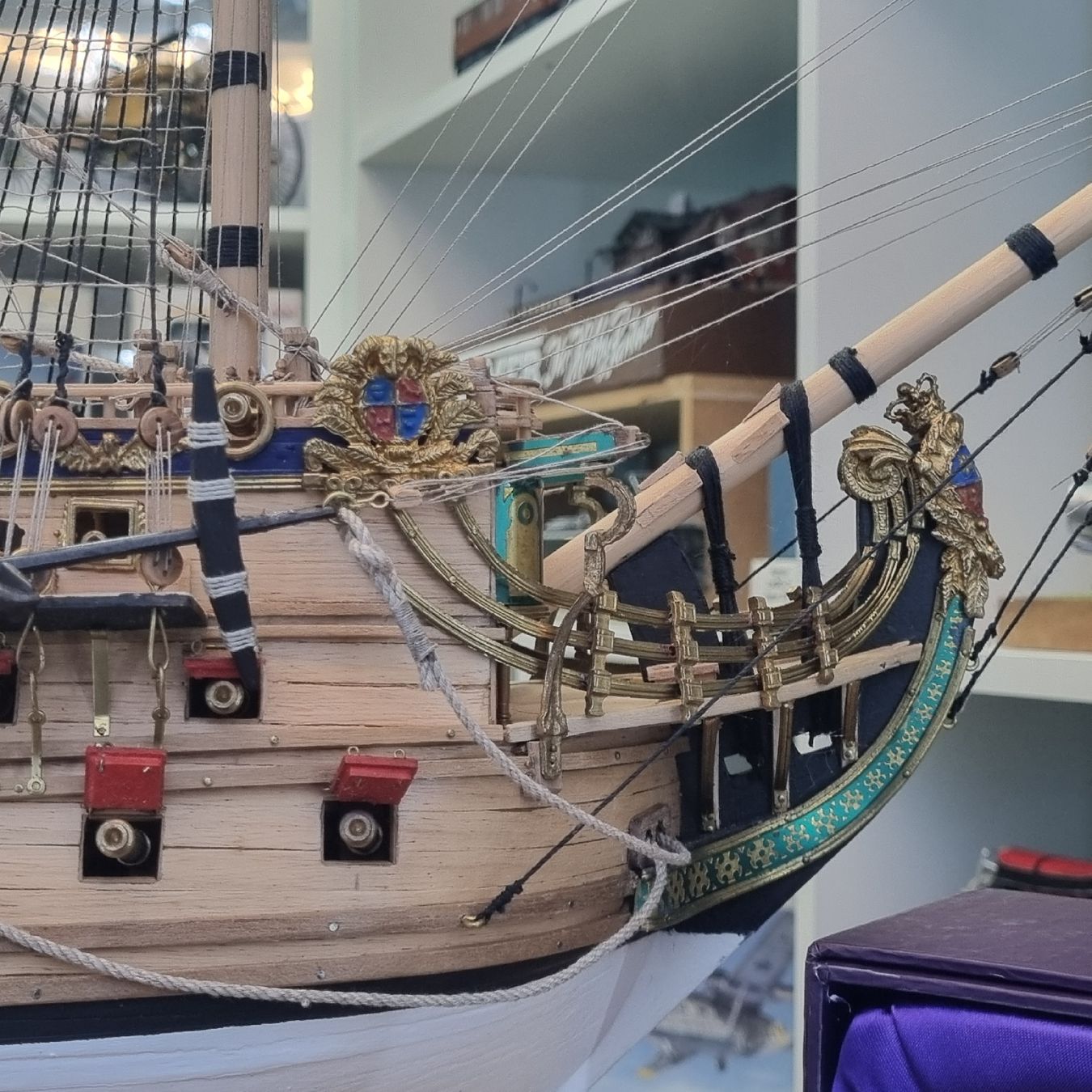 Kit di modellismo & Modellini statici: San Felbe 1663 1:75 75cm lang – Nuovo e nell'imballaggio originale da Männedorf venduto da Modellbau-wyss 5
