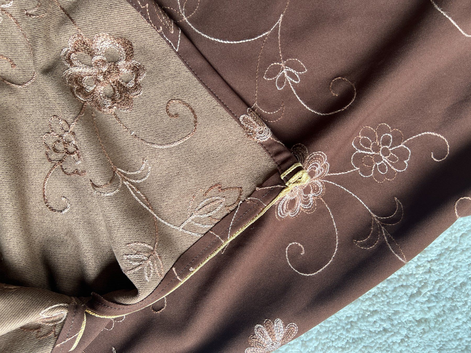 Kleider: Caftan marron et doré, brodé taille M-L neuf – Neu und originalverpackt aus Granges (Veveyse) von Hey-ya 6