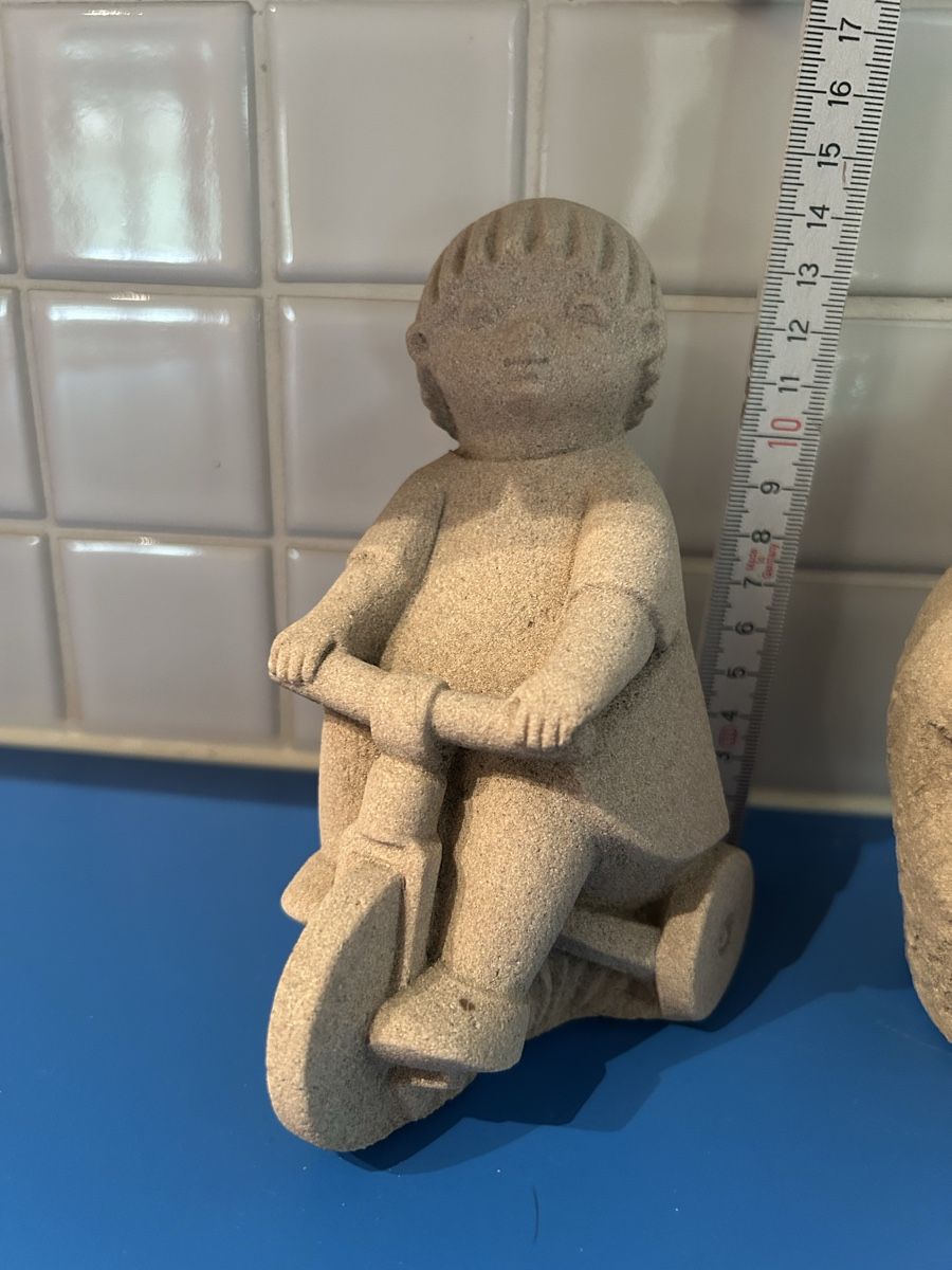 Statuette: Figuren aus Sandstein  – Usato da Bülach venduto da larson27 2