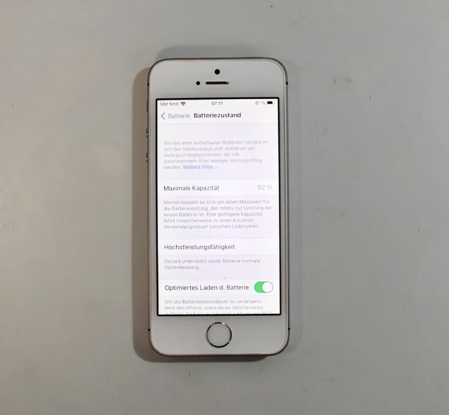 Apple Telefoni cellulari / Smartphones: iPhone SE 64GB – Usato da Ehrendingen venduto da Rocky985 2