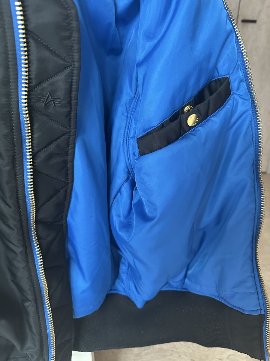 Alpha Industries Giacche: Alpha Industries Bomber Jacket Grösse S – Nuovo (secondo la descrizione) da zürich venduto da PatCat02 4