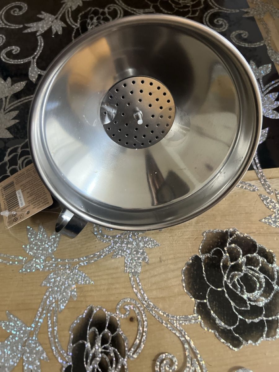 Küchengeräte: Stainless steel funnel with strainer, new – Neu und originalverpackt aus Grenchen von baj_5hbw