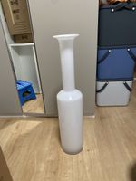 Wunderschöne, hohe Bodenvase aus Milchglas, wie neu!