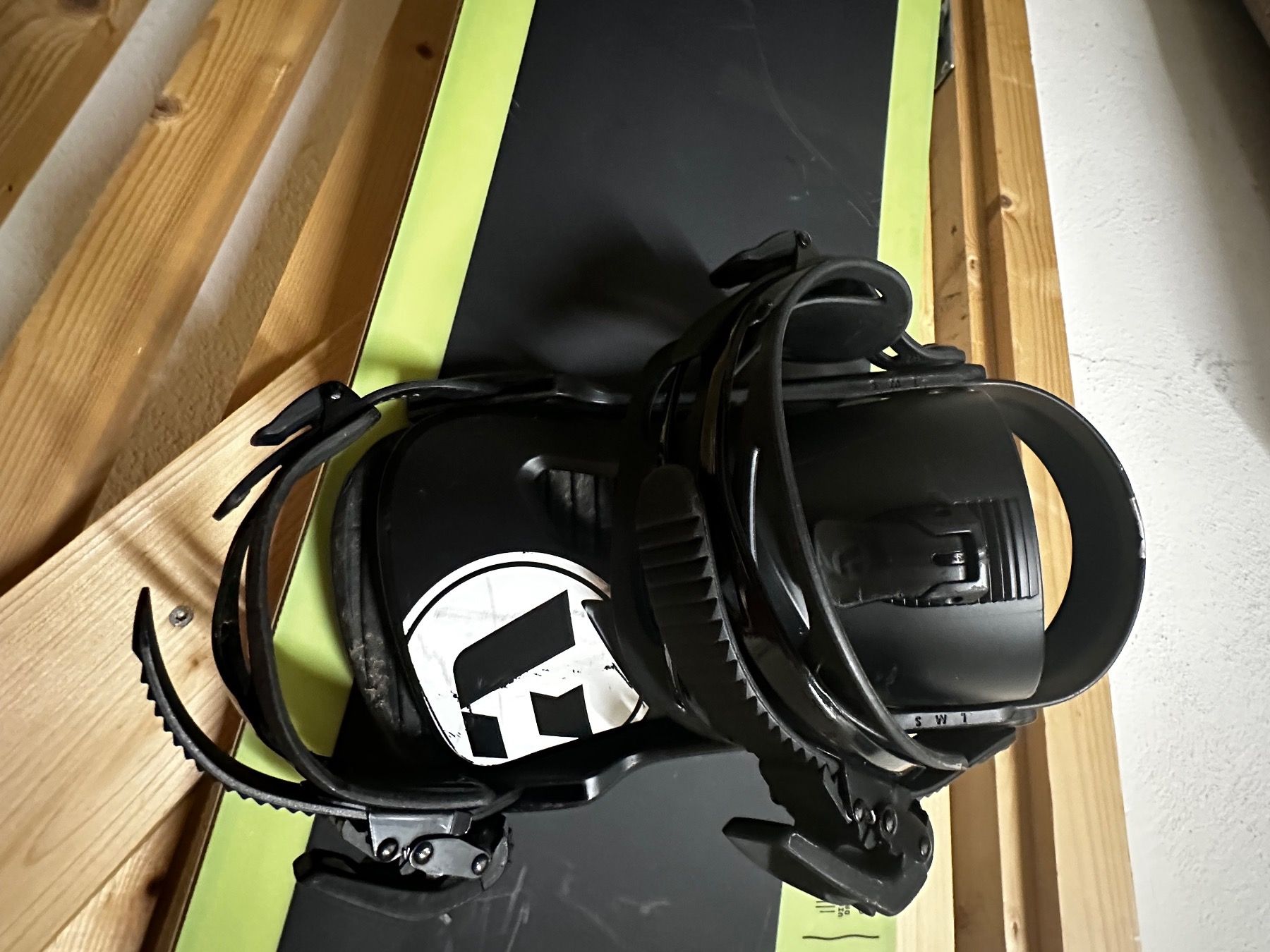 Board: Carving Snowboard Marke Amplid 158 cm – Nuovo (secondo la descrizione) da Zürich venduto da chayen 6