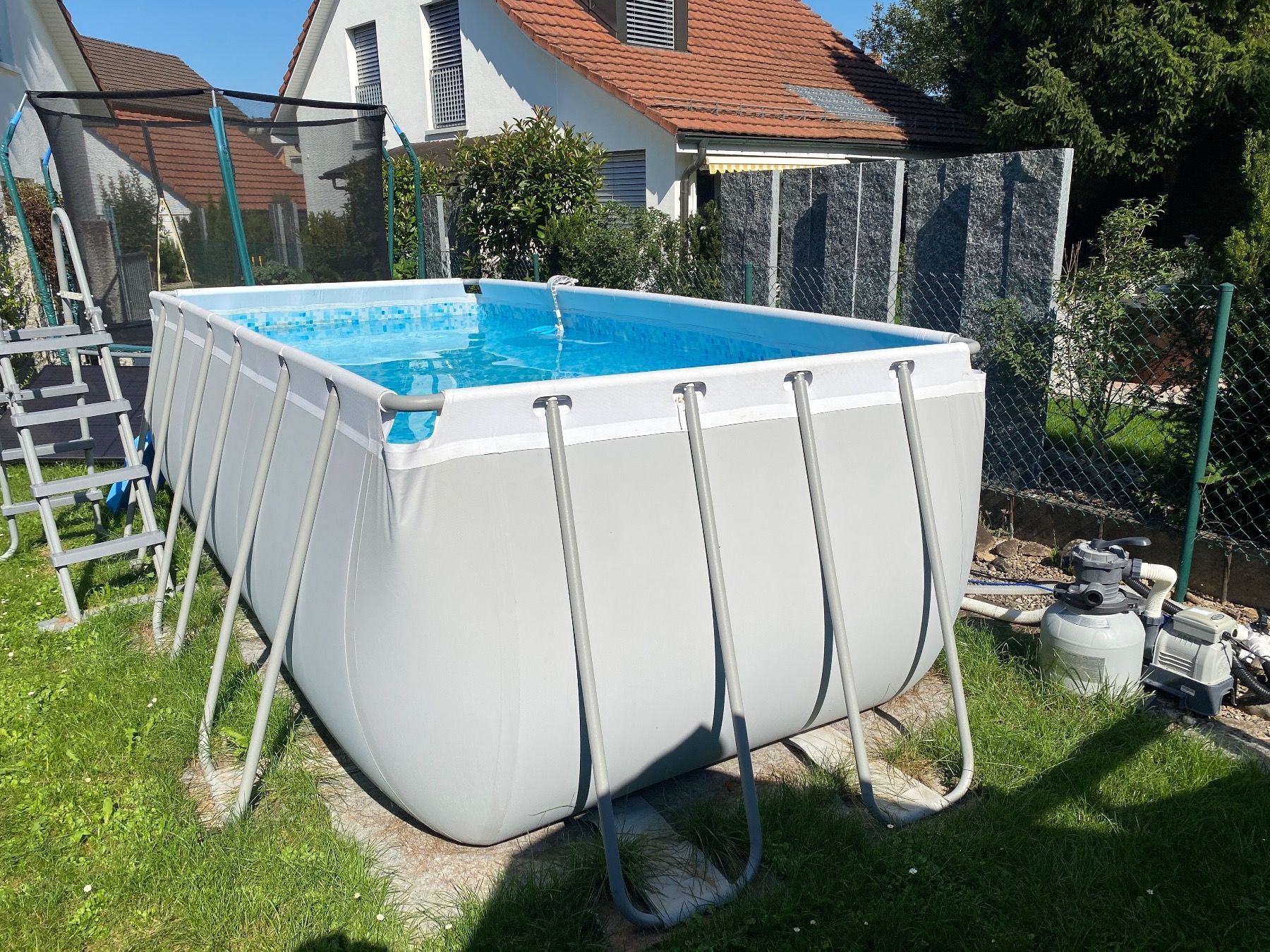 Bestway Schwimmbad: Pool 4x2x1.2m inkl Wärmepumpe – Gebraucht aus Embrach von
