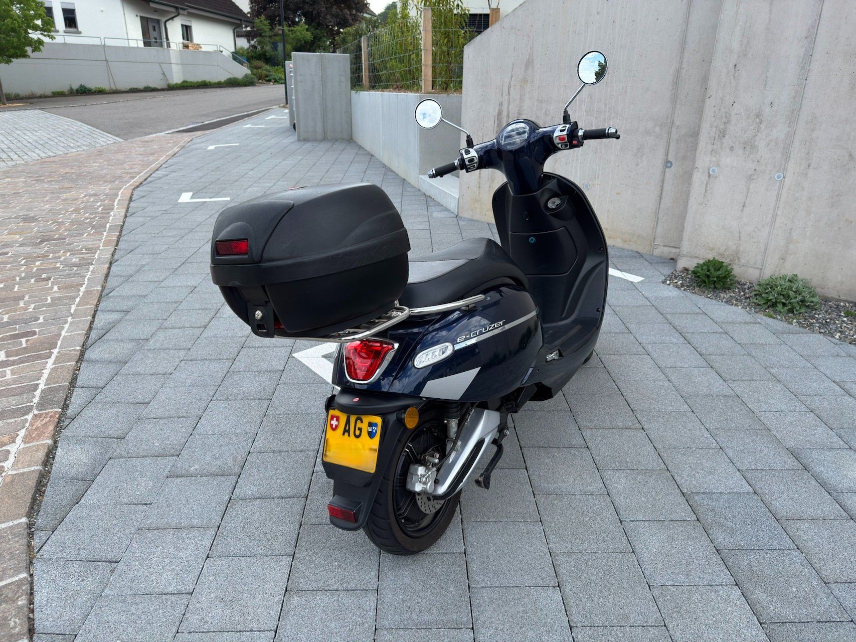 Scooters: Explorer E-Cruzer | E-Roller – D'occasion à Staufen par profitnow 4