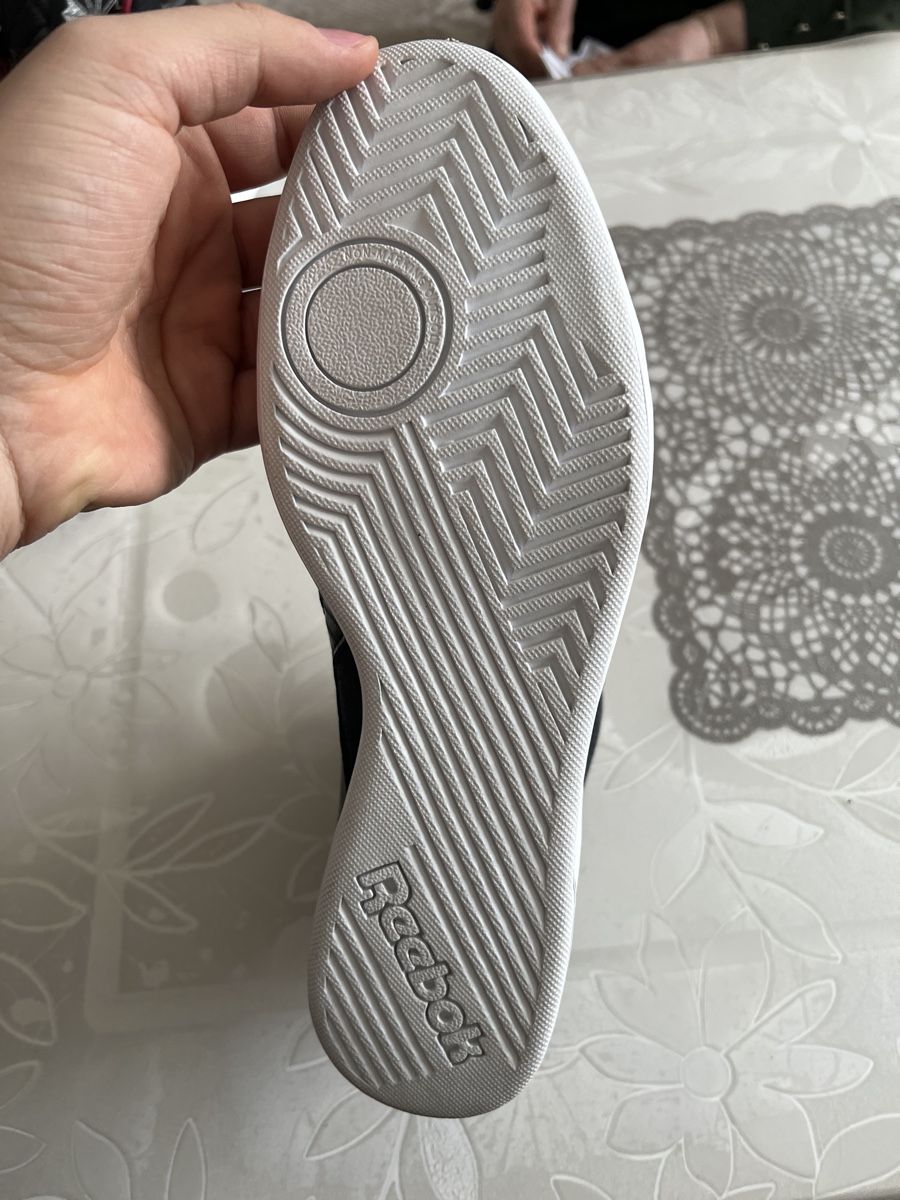 Reebok Scarpe da uomo: Reebok Classic NEU! Grösse 41 – Nuovo e nell'imballaggio originale da Kriens venduto da Delikanli1 1
