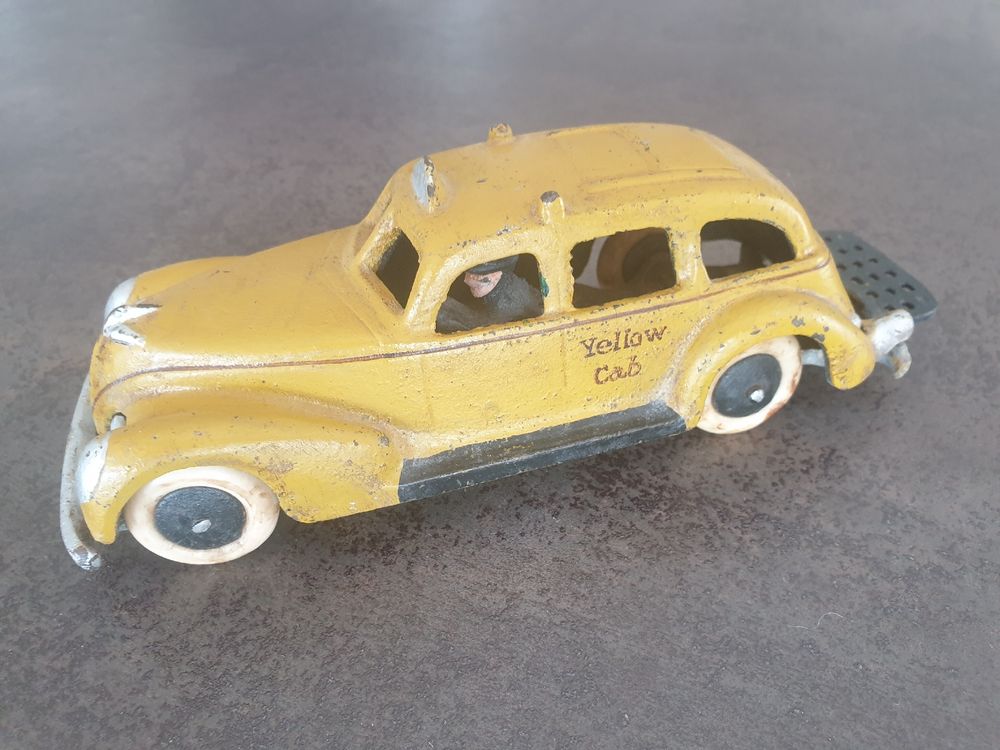 Maxwell Mini N°556 Ambassador Yellow Cab – Taxi Jaune 9 Cm, Boîte D'origine, Inde