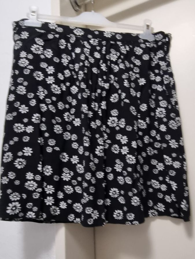 Röcke: Jupe, Rock mit Taschen Gr. 42 neu – Neu und originalverpackt aus geroldswil von Gumball1