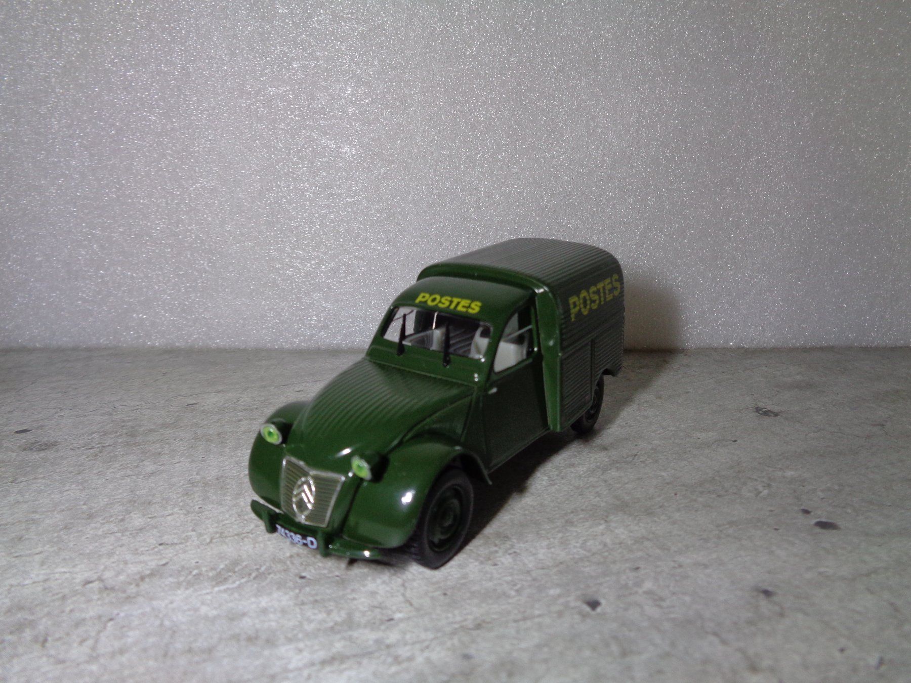 Citroën Modellautos: Norev 1:43 Classic Car Citroën 2CV Poste – Neu und originalverpackt aus Reconvilier von rallycar