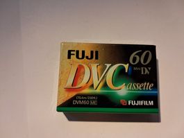 Fuji DVC MiniDV 60 Min. Videokassette DVM60 ME
