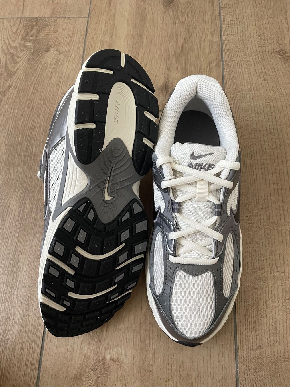 Nike Scarpe per ragazzi: Nike Turnschuhe Gr. 38 NEU – Nuovo e nell'imballaggio originale da Waltenschwil venduto da hansnine 4