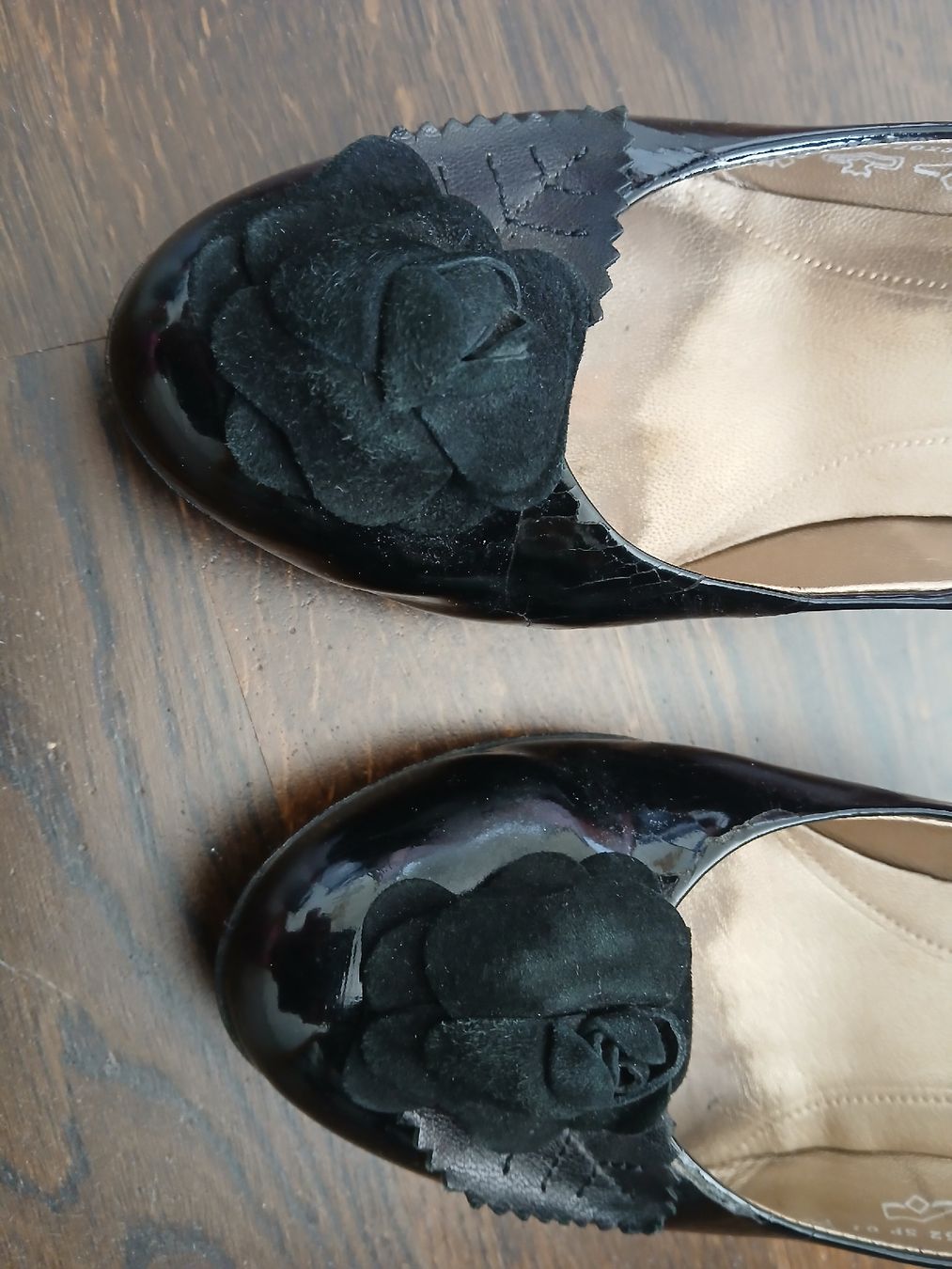 Gabor Scarpe da donna: Gabor Black Heels, Size 4, Rose Detail – Usato da Dübendorf venduto da rol_fm6d 2