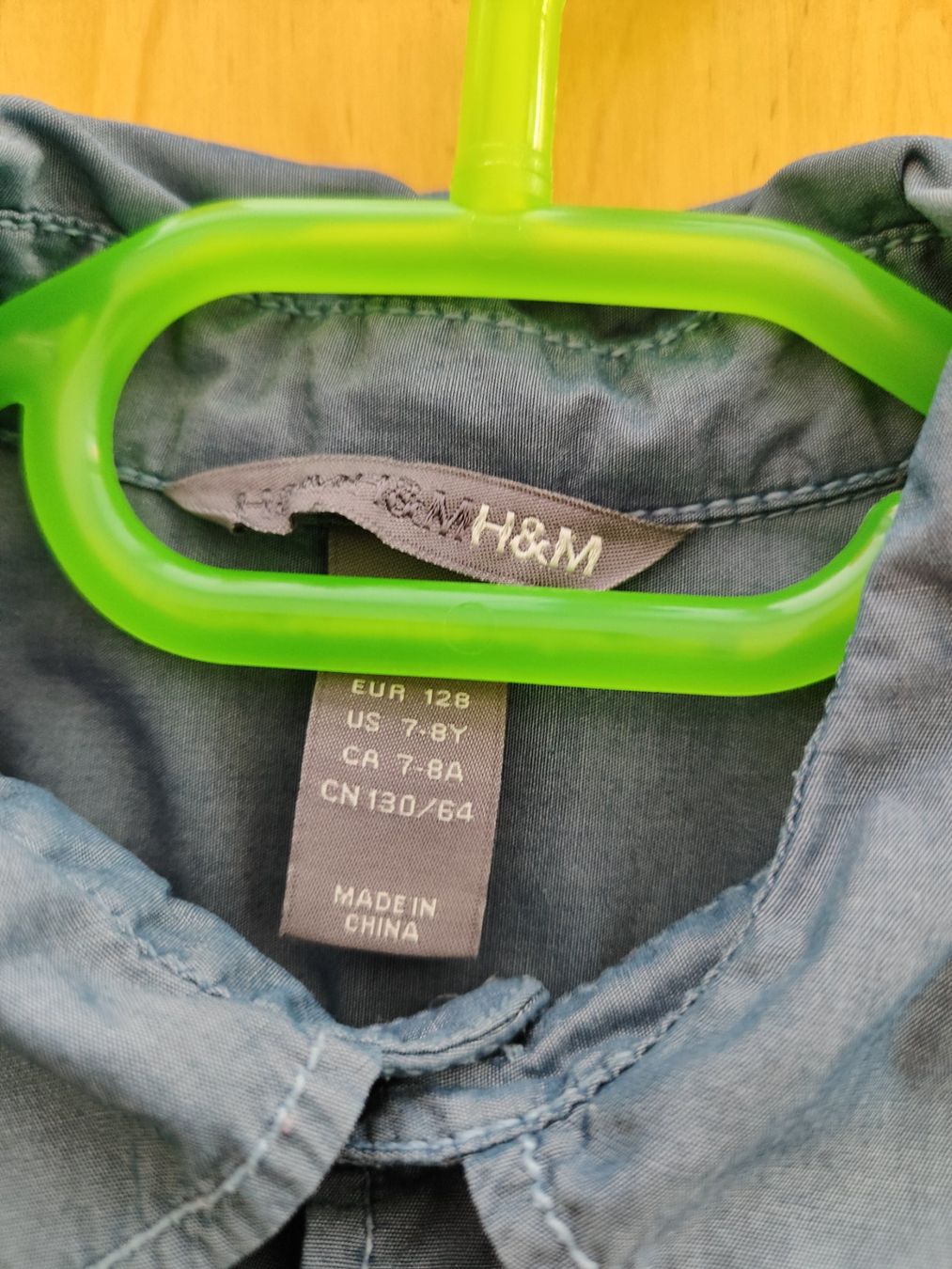 H&M Camicie, T-shirt & Polo: Cooles Hemd Tiger Gr. 128 – Usato da Seon venduto da Mandes1 3