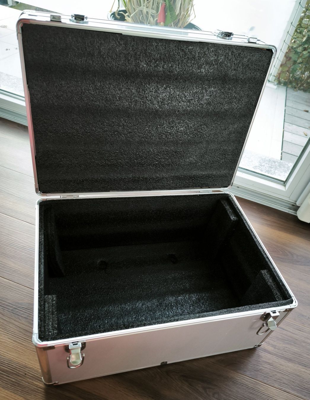 Altro in Decorazioni & Accessori: Robuste Aluminium-Hartschalenbox – Nuovo (secondo la descrizione) da Miège venduto da gitarro68 3