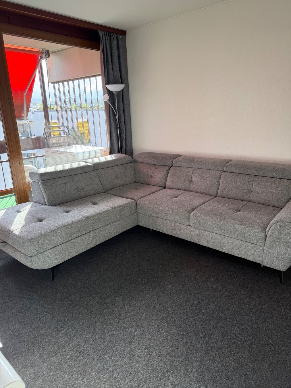 Sofas: Canapé d'angle SKAGAF – D'occasion à Lausanne par tes_8pn7 5