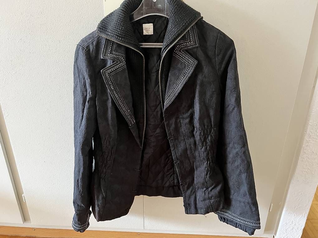 Giacche: Damen Jacke mit Innenfutter Grösse M – Usato da Belp venduto da Lalaisland