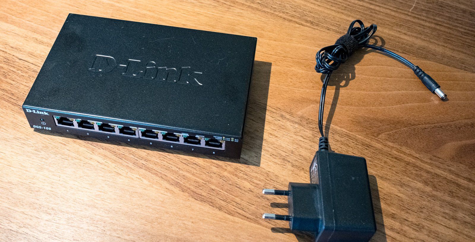 Dlink Hub & Switch: Switch D-LINK DGS-108 – Usato da Schenkon venduto da amrix 1