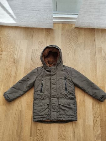 Winterjacke Sfera oliv Grösse 110/116 neuwertig